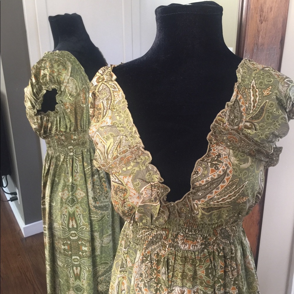 NWT Green Tan Orange Shirred Waist V Neck Dress